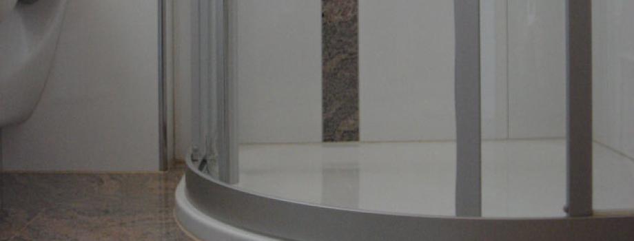 Plattenbeläge Dusche